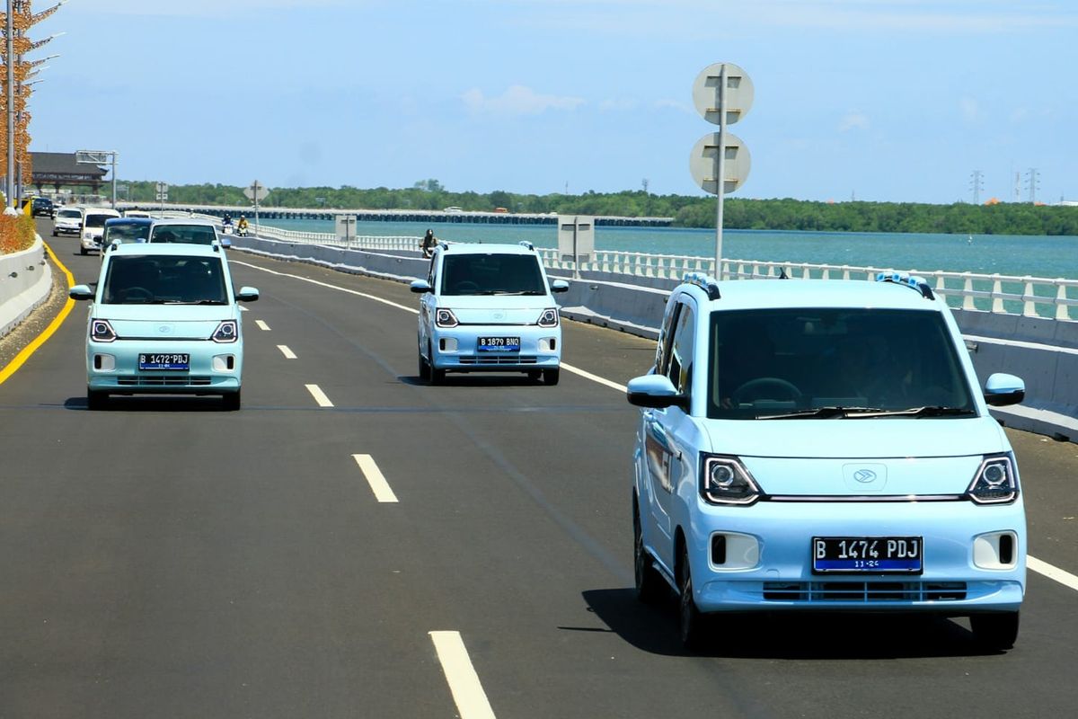 Teknologi Kendaraan Listrik - Komputer dan Info Elektronik